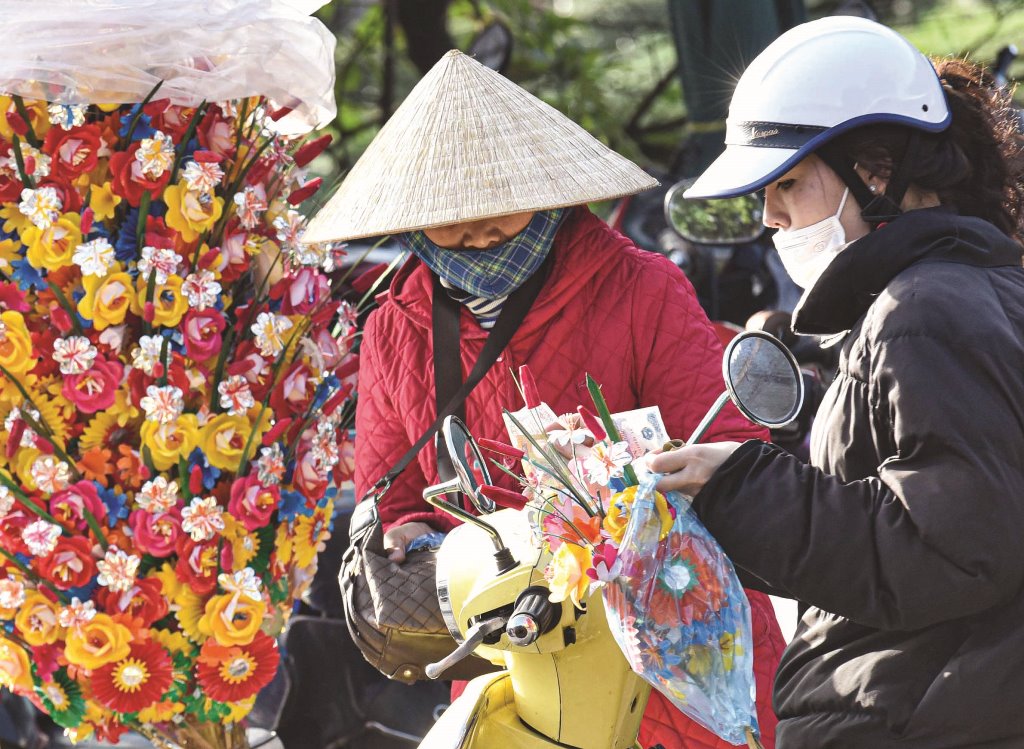 Hoa giấy Thanh Tiên vào vụ tết