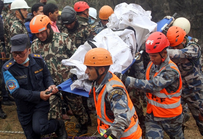 Nepal tìm thấy hộp đen máy bay, toàn bộ hành khách tử nạn - 2