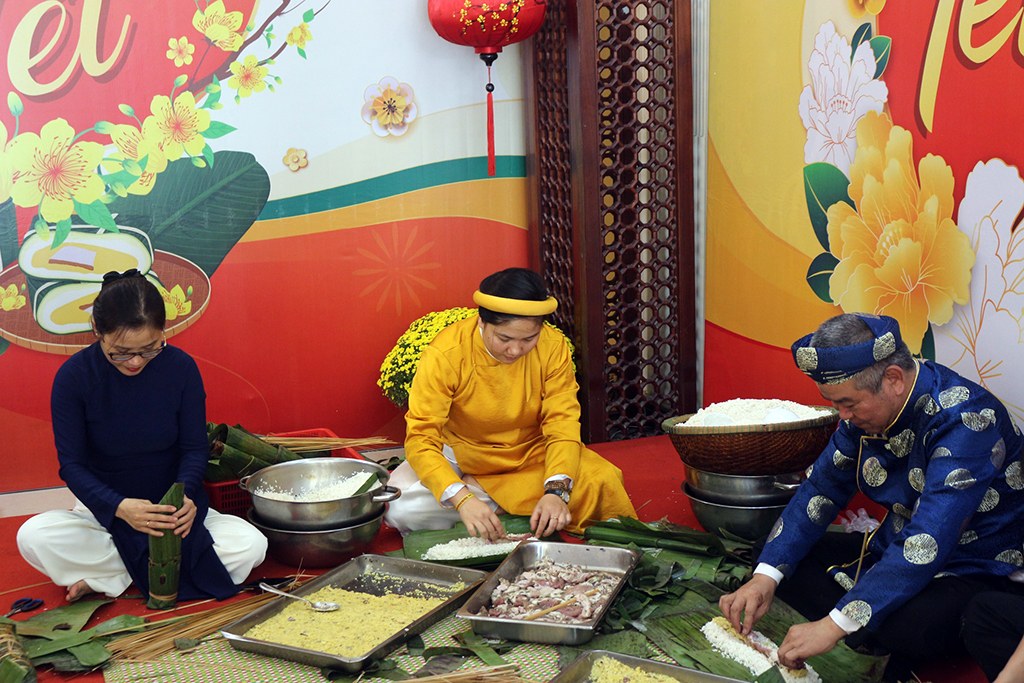 Thừa Thiên Huế: Nhiều dịch vụ hấp dẫn phục vụ khách trong dịp Tết Nguyên đán
