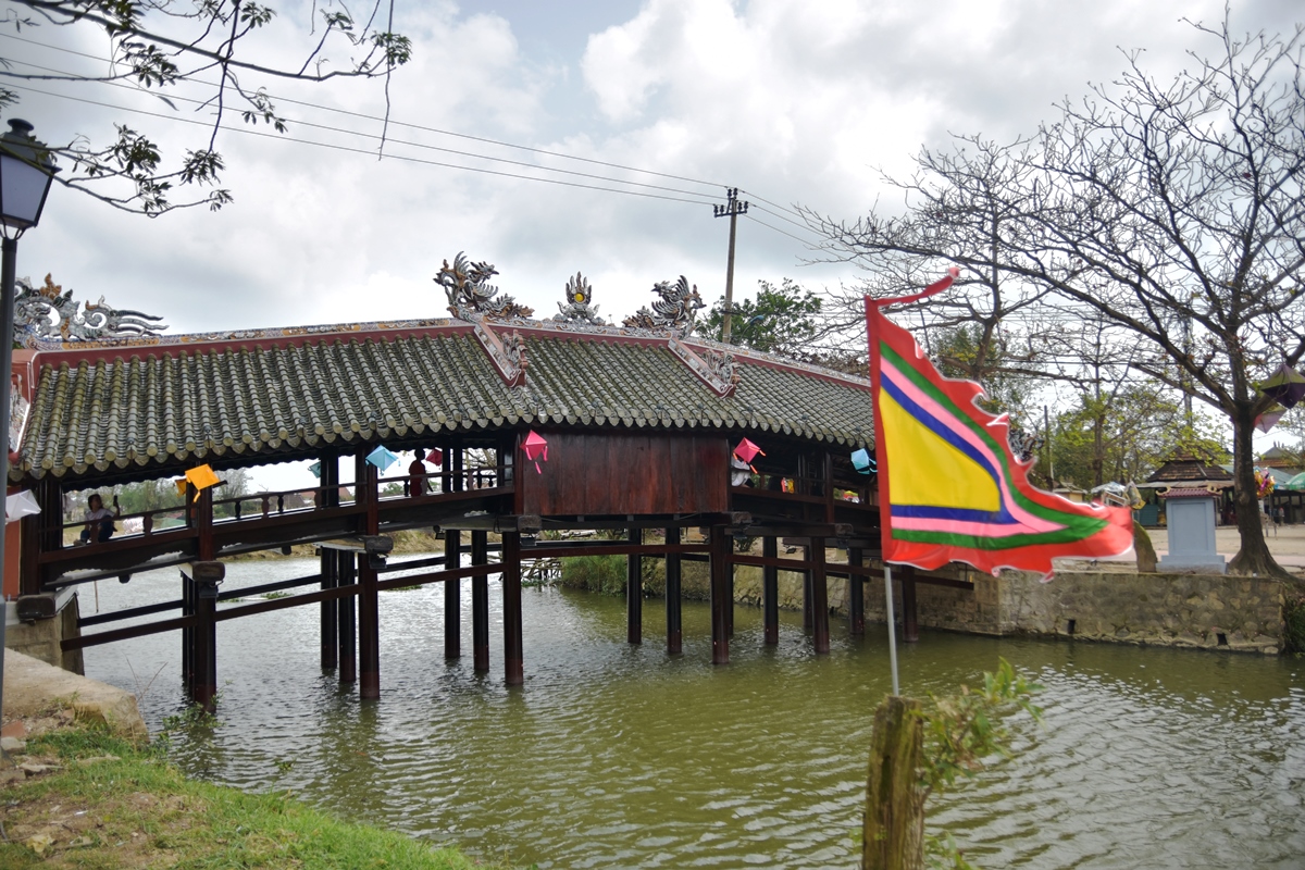 Cầu ngói với kiến trúc cổ “hiếm hoi” của Việt Nam sau ngày trùng tu