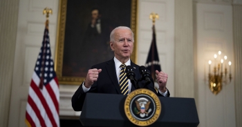 Tranh cãi thẩm quyền của ông Biden khi bất ngờ phát lệnh không kích Syria