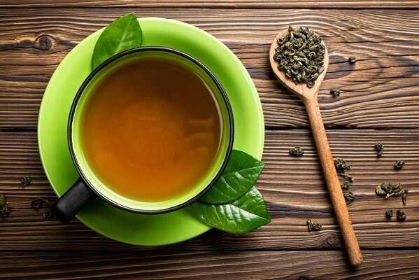 Uống trà có thể cản trở sự hấp thu sắt.