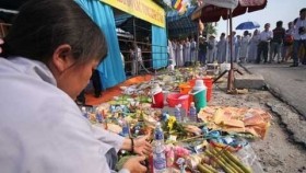 Cầu siêu cho các nạn nhân vụ "xe khách đấu đầu" tại Khánh Hòa
