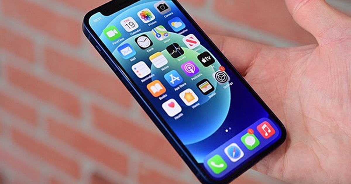 Apple nên "khai tử" iPhone 12 Mini?