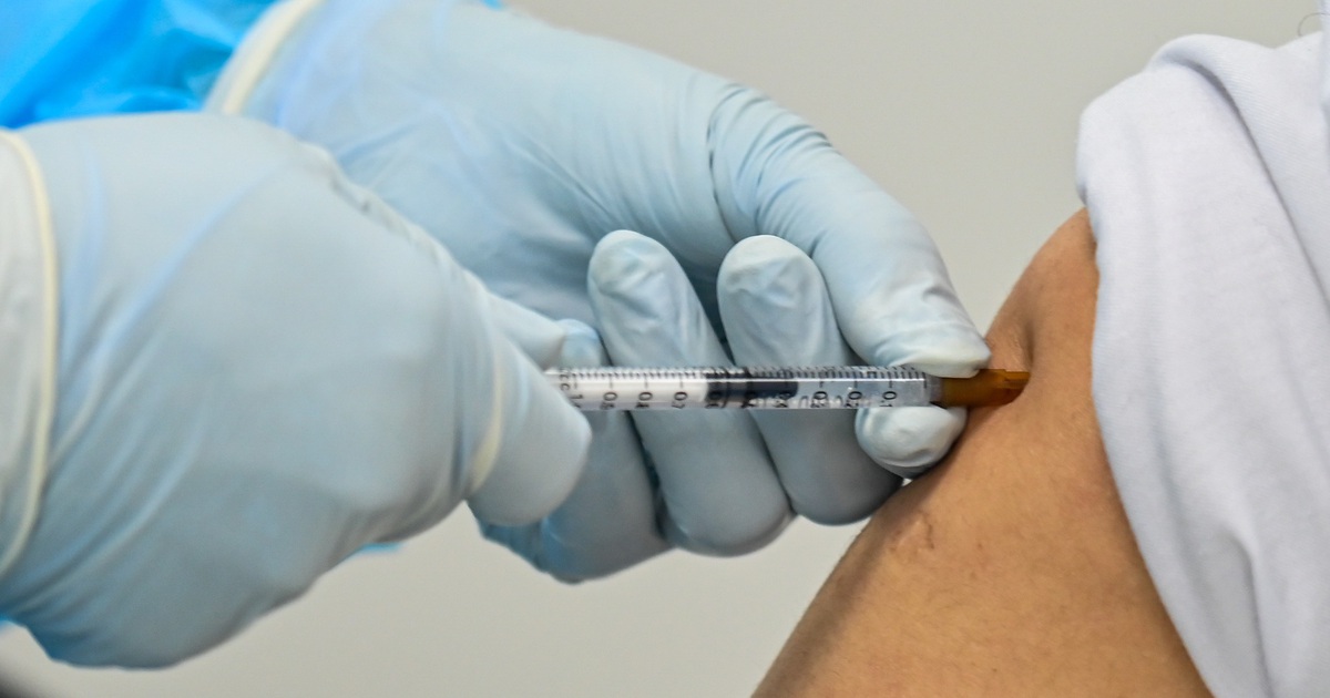Ngày mai vắc xin Covid-19 Việt Nam thứ hai được tiêm thử