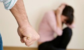 Bạo lực gia đình, những con số biết nói