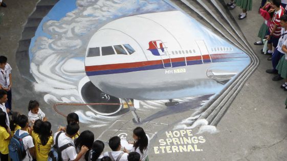 Cơ phó MH370 đã gọi điện giữa chuyến bay