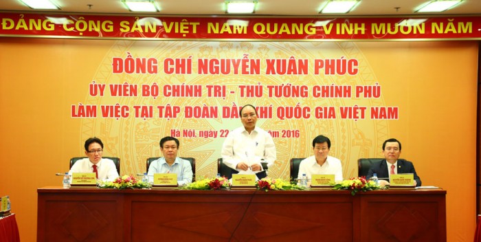 thu tuong nguyen xuan phuc lam viec voi tap doan dau khi viet nam phai co cac giai phap quyet liet manh va dong bo