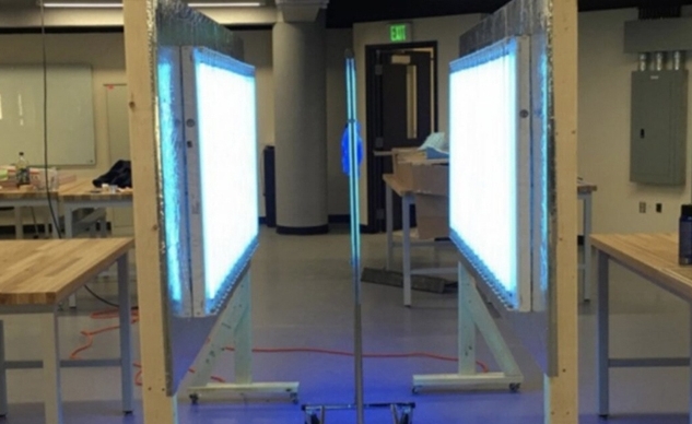 Trạm khử trùng thiết bị bảo hộ y tế bằng tia UV