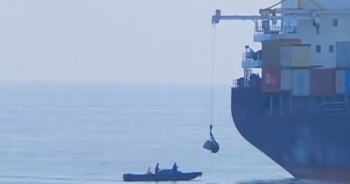 Iran xác nhận tàu hàng bị tấn công bí ẩn ở Biển Đỏ