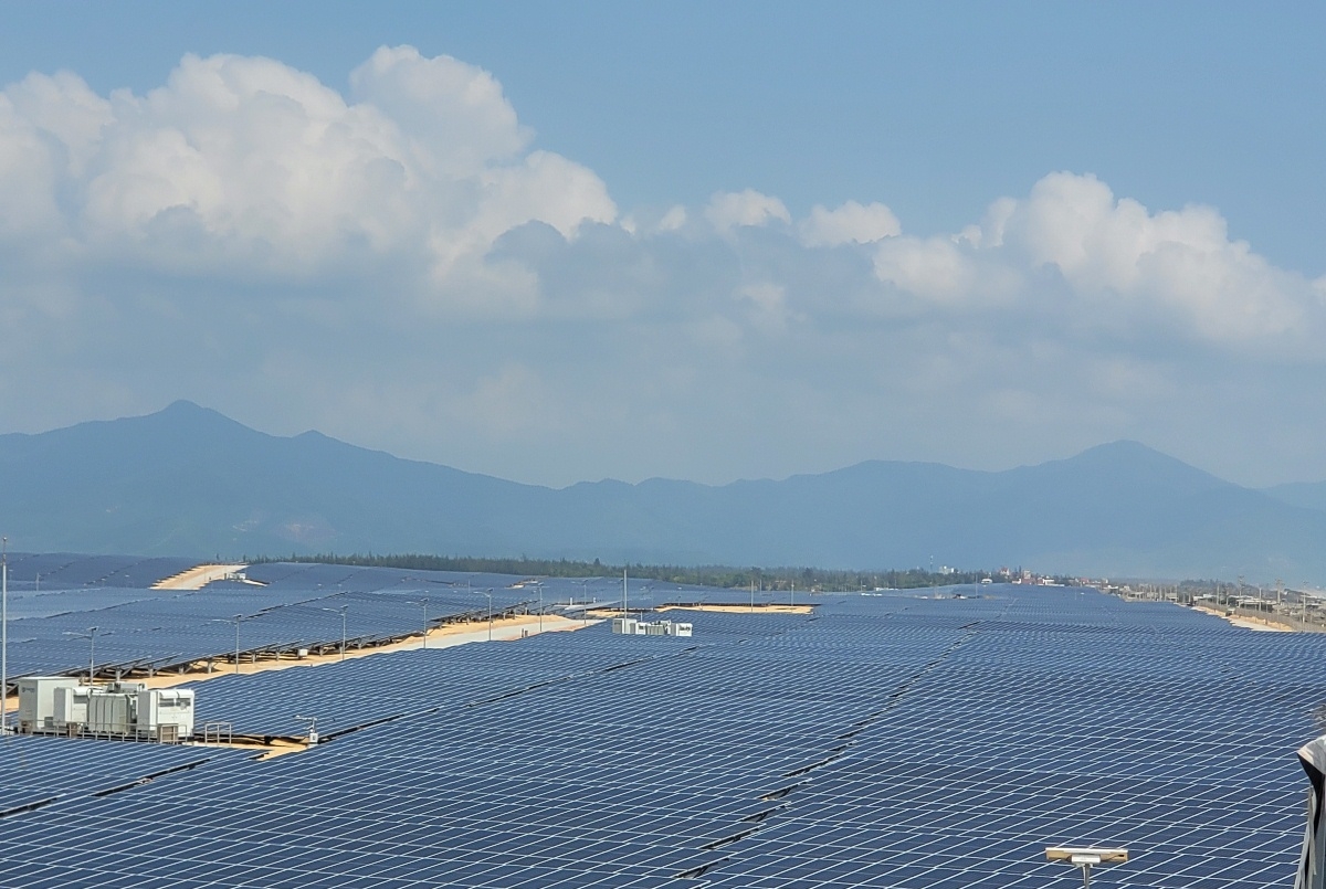 Nhà máy năng lượng mặt trời Phù Mỹ chính thức đi vào hoạt động