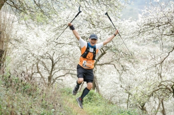 Hơn 4.000 VĐV tham gia Vietnam Trail Marathon 2021 tại Mộc Châu