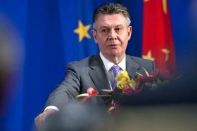 Châu Âu cáo buộc Trung Quốc "chơi xấu"