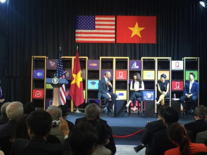 Tổng thống Obama giao lưu với doanh nghiệp Việt