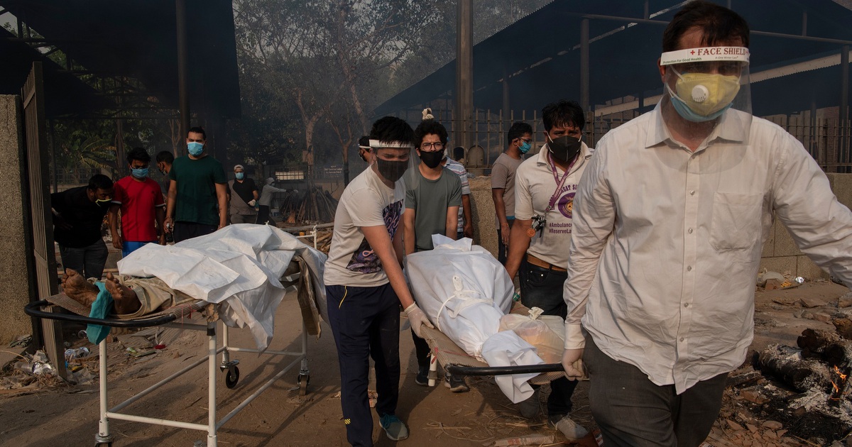 Phá kỷ lục ca nhiễm mới và tử vong, Ấn Độ "quay cuồng" vì Covid-19