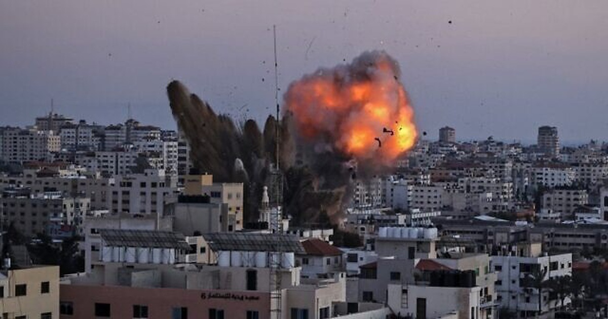 Hamas trút "mưa" tên lửa, Thủ tướng Israel dọa giáng đòn khốc liệt