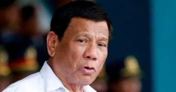 Tổng thống Philippines bất ngờ cấm nội các bàn công khai về Biển Đông