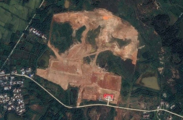 Bí ẩn nhà chứa máy bay kỳ lạ trong căn cứ quân sự Trung Quốc