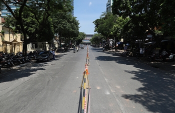 Hà Nội rào đường Trần Hưng Đạo để thi công nhà ga ngầm
