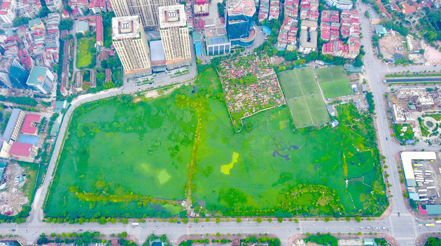 Tin nhanh bất động sản ngày 13/6:Hà Nội đất dự án công viên hồ điều hoà 1.600 tỷ đồng hóa sân bóng, bãi đỗ xe