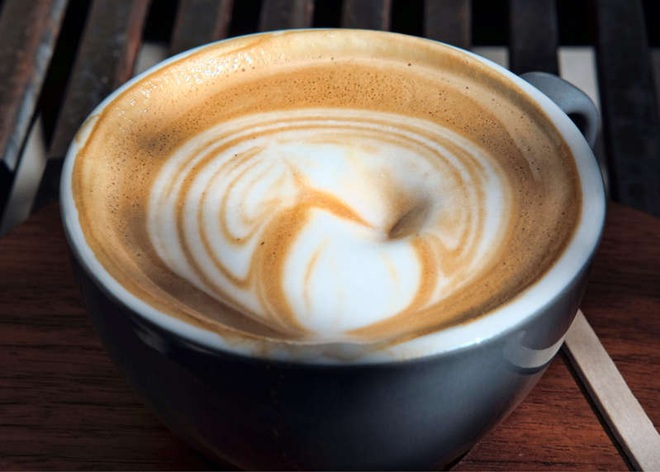 Uống 3 đến 4 tách cà phê mỗi ngày làm giảm nguy cơ ung thư gan - 1