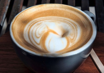 Uống 3 đến 4 tách cà phê mỗi ngày làm giảm nguy cơ ung thư gan