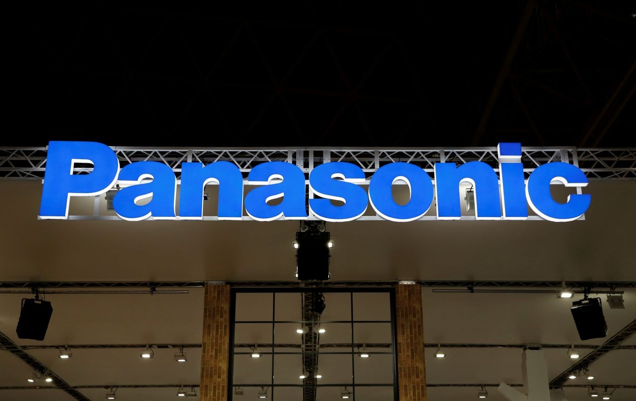 Panasonic bán toàn bộ cổ phần của mình tại Tesla