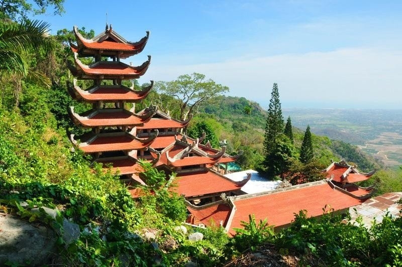 Top 10 địa điểm “không nên bỏ qua” khi du lịch Bình Thuận