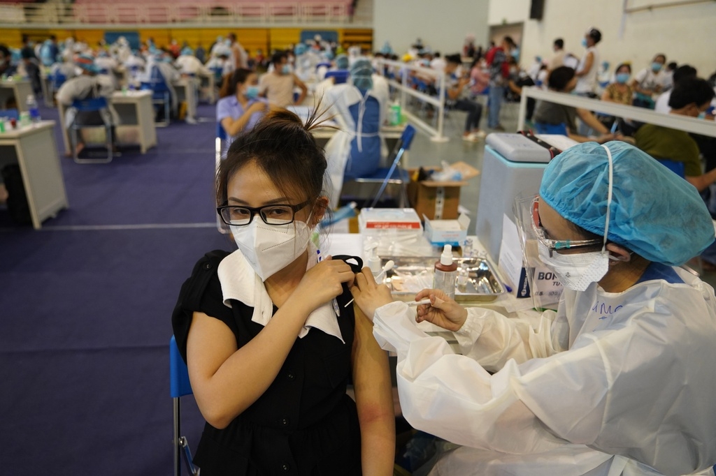 Phân bổ gần 4,9 triệu liều vắc-xin phòng Covid-19 cho 19 tỉnh, thành phía Nam