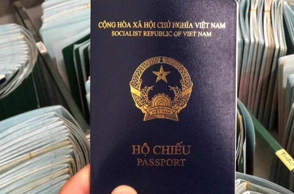 Vì sao Đức từ chối cấp visa vào hộ chiếu mẫu mới của Việt Nam?