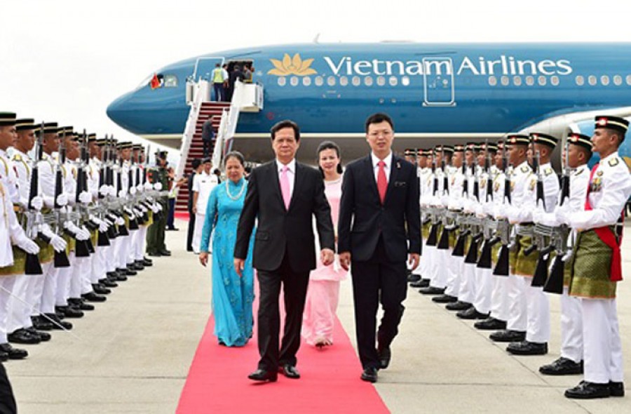 Thủ tướng Nguyễn Tấn Dũng đến Malaysia