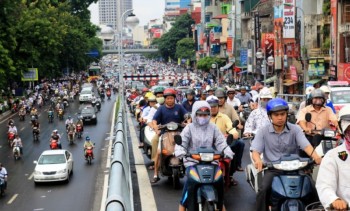 Hà Nội dừng thu phí bảo trì đường bộ với xe máy
