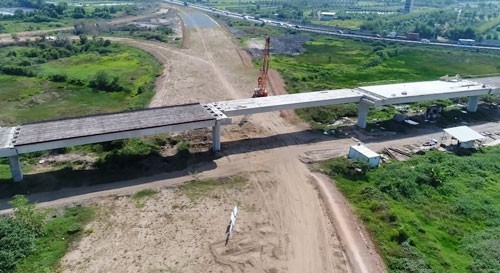 Ký kết phụ lục hợp đồng Dự án đường cao tốc Trung Lương - Mỹ Thuận