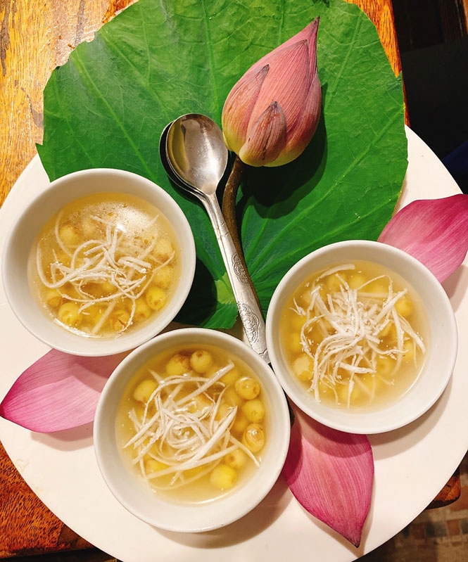 Chè sen - một trong những thức quà truyền thống sẽ được đưa vào phục vụ khách trong tour du lịch ẩm thực Đường Lâm.