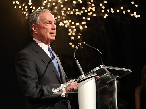 Tỷ phú Michael Bloomberg: Keo kiệt với bản thân nhưng hào phóng làm từ thiện