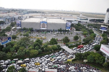 Lập bãi đỗ xe taxi để giảm ùn tắc giao thông sân bay Tân Sơn Nhất
