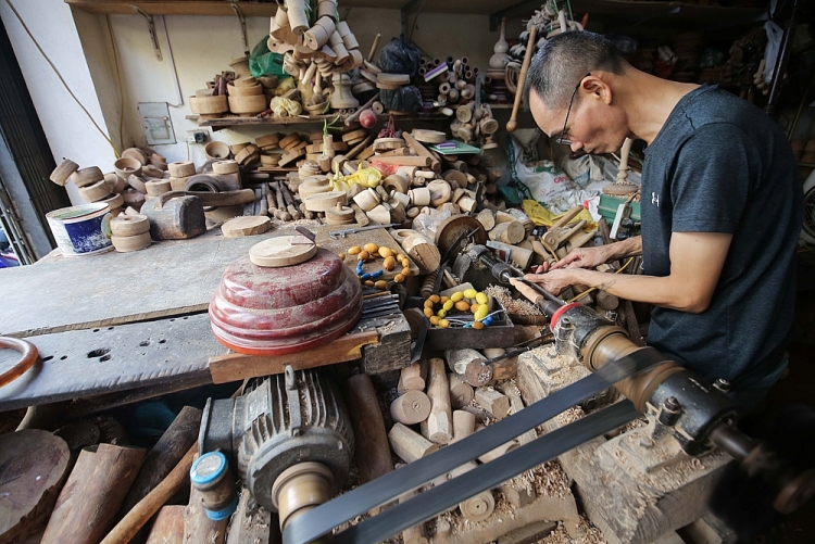 Ghé thăm cửa hàng tiện gỗ còn sót lại trong khu phố cổ Hà Nội