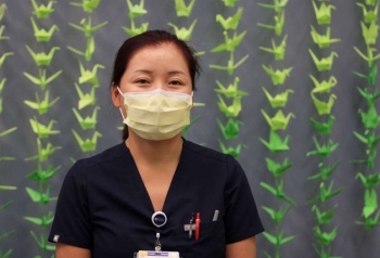 Nữ điều dưỡng gốc Việt ở Mỹ: Đại dịch đã làm tôi thay đổi