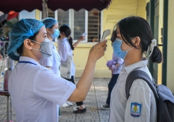 "Mở cửa" trường học tại Hà Nội: Làm thế nào để không bùng dịch?