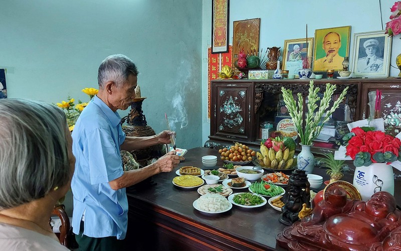 Mâm cơm giỗ Bác Hồ trong ngày Tết Độc lập ở Lệ Thủy Mâm cơm giỗ Bác Hồ trong ngày Tết Độc lập ở Lệ Thủy