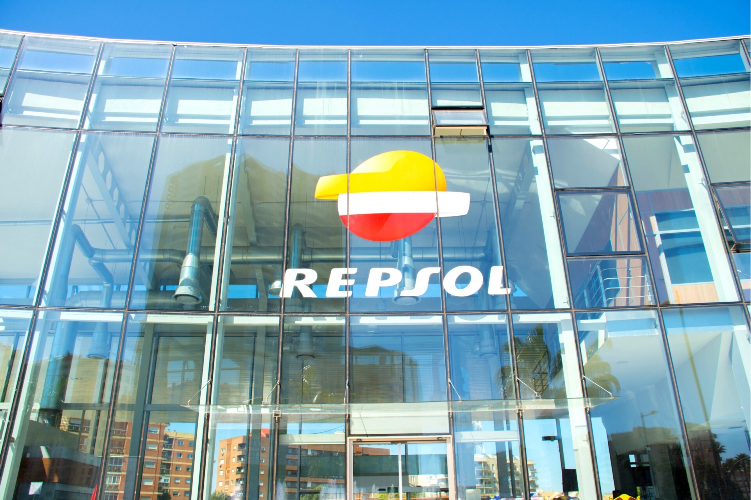 Repsol bán tài sản dầu mỏ ở Canada