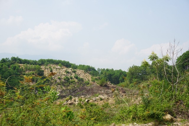 thu phu da do quy chau nhung vien da mang mau mau