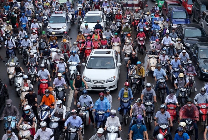 Chuyên gia đề xuất Hà Nội "hạn chế xe máy theo tuyến đường"
