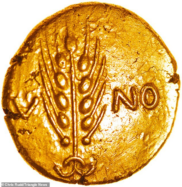 Đồng tiền vàng hơn 2.000 năm tuổi có giá hơn 900 triệu đồng - 2