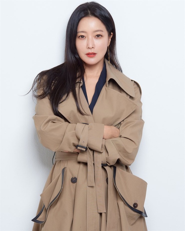 Kim Hee Sun - Mỹ nhân nhận mình đẹp hơn Song Hye Kyo, Kim Tae Hee - 26