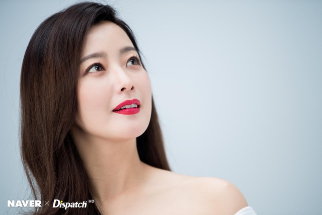 Kim Hee Sun - Mỹ nhân nhận mình đẹp hơn Song Hye Kyo, Kim Tae Hee - 6
