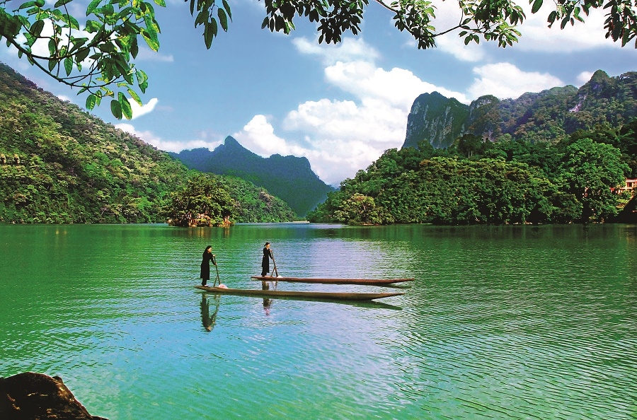 Hồ Ba Bể   Top 20 hồ nước ngọt đẹp nhất thế giới