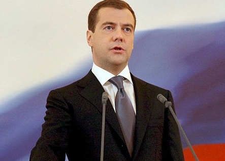 Thủ tướng Nga Dmitry Medvedev trả lời phỏng vấn báo chí Việt Nam
