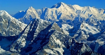 Hé lộ bí mật về nguồn gốc của dãy núi cao nhất Trái đất