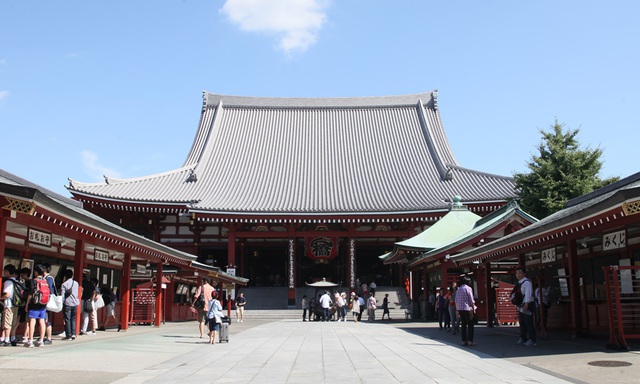 Cận cảnh đền thờ cổ kính nhất Tokyo rạng rỡ trong “lễ tưởng niệm hoa cúc” - 10